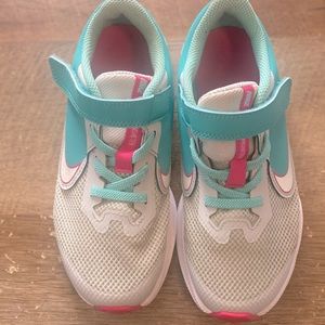 Girls Nike Sneakers